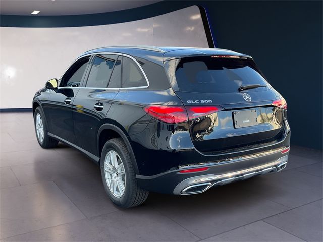 2025 Mercedes-Benz GLC 300