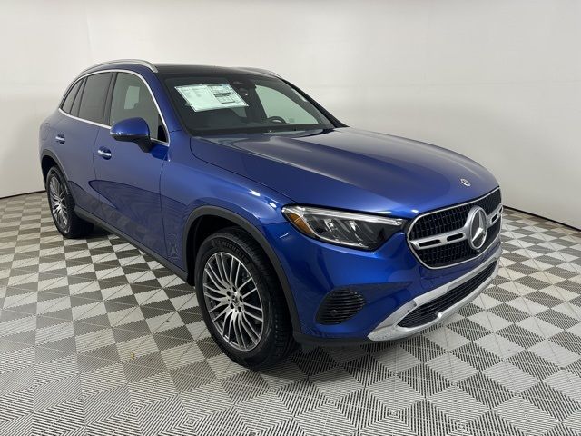 2025 Mercedes-Benz GLC 300