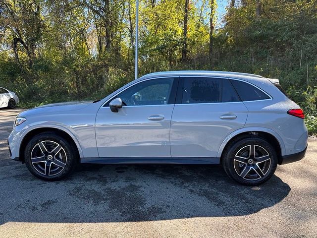 2025 Mercedes-Benz GLC 300