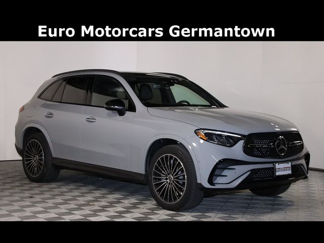 2025 Mercedes-Benz GLC 300