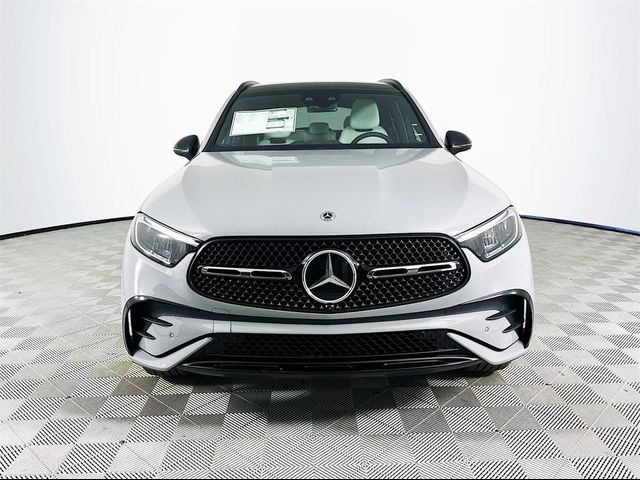 2025 Mercedes-Benz GLC 300