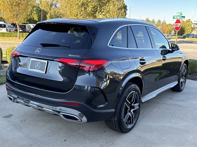 2025 Mercedes-Benz GLC 300