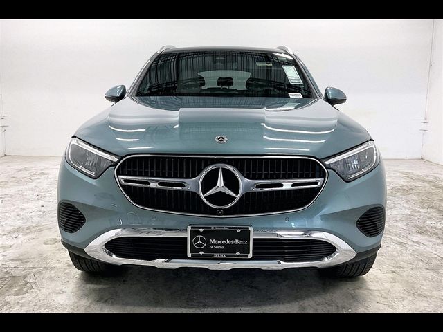 2025 Mercedes-Benz GLC 300