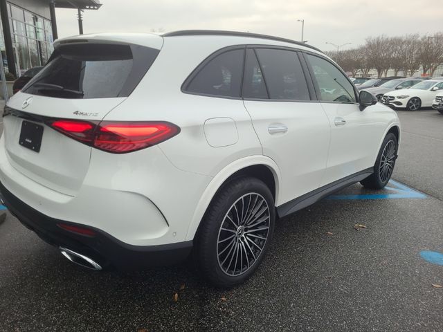 2025 Mercedes-Benz GLC 300