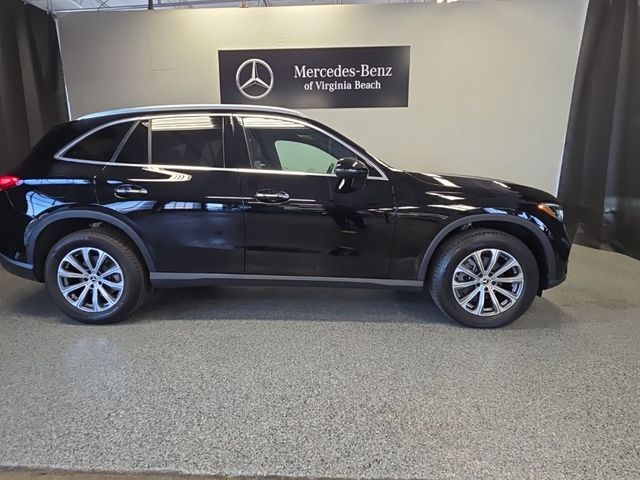 2025 Mercedes-Benz GLC 300
