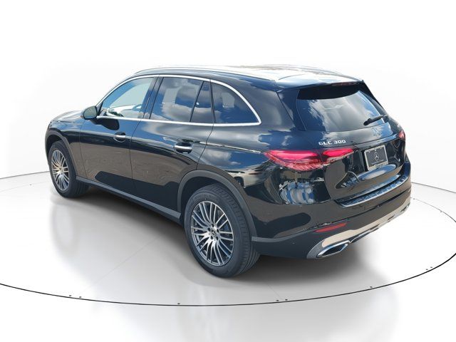 2025 Mercedes-Benz GLC 300