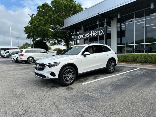 2025 Mercedes-Benz GLC 300