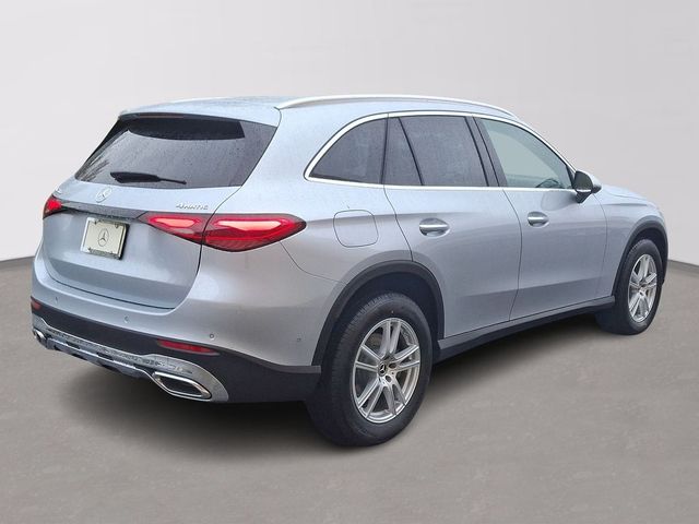 2025 Mercedes-Benz GLC 300