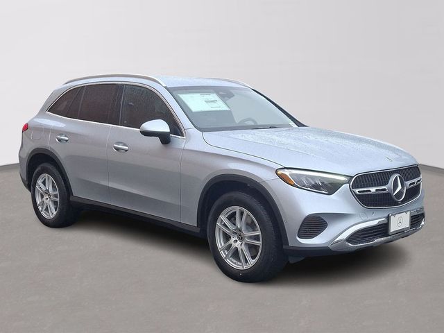 2025 Mercedes-Benz GLC 300