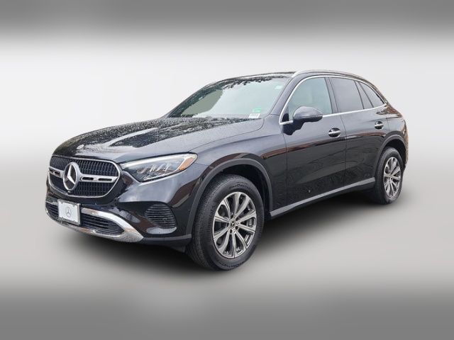 2025 Mercedes-Benz GLC 300