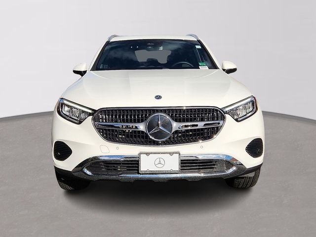 2025 Mercedes-Benz GLC 300