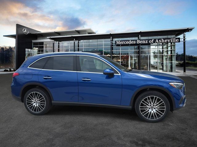2025 Mercedes-Benz GLC 300