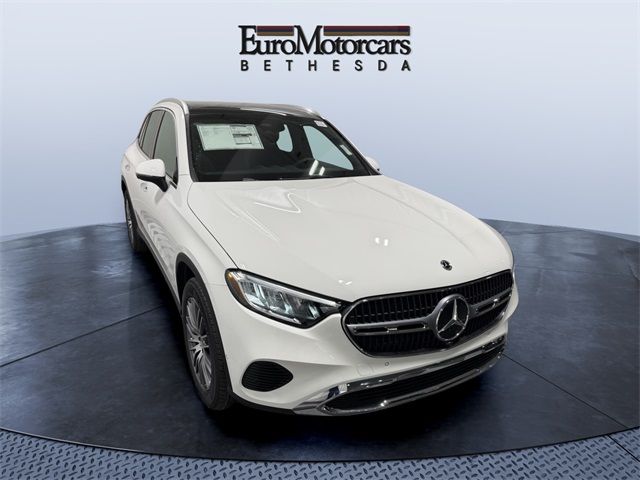 2025 Mercedes-Benz GLC 300
