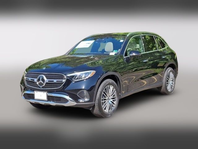 2025 Mercedes-Benz GLC 300