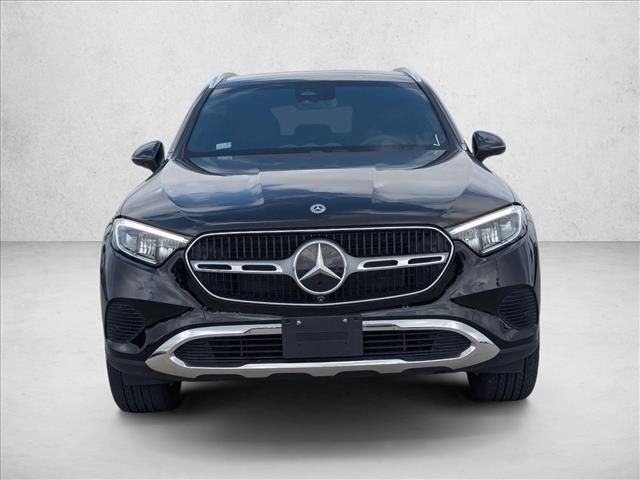 2025 Mercedes-Benz GLC 300