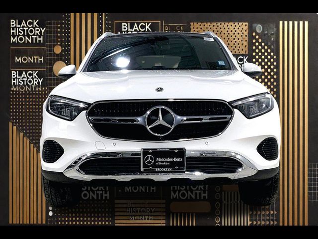 2025 Mercedes-Benz GLC 300