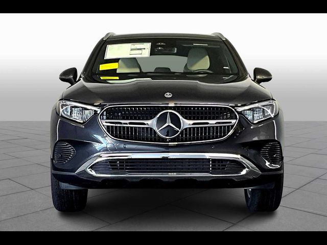 2025 Mercedes-Benz GLC 300