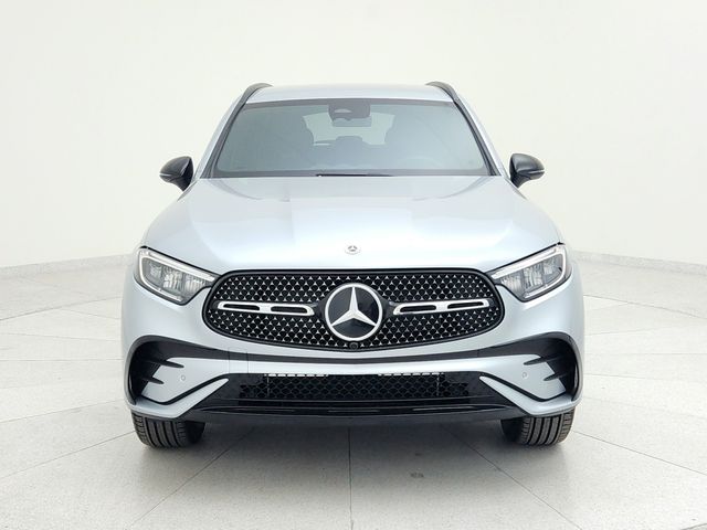 2025 Mercedes-Benz GLC 300