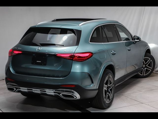 2025 Mercedes-Benz GLC 300