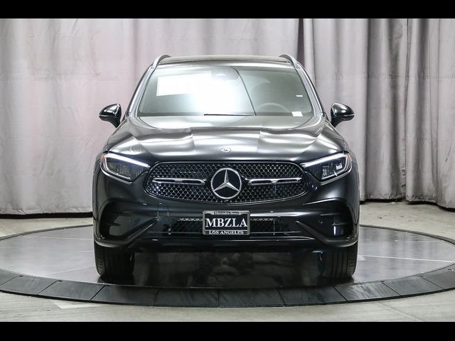 2025 Mercedes-Benz GLC 300