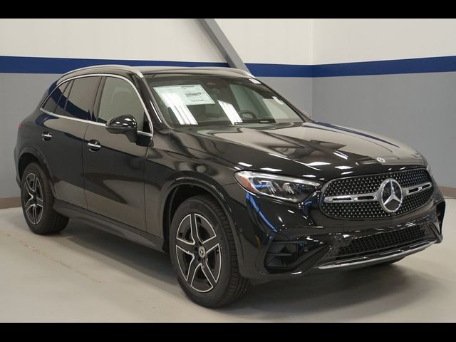 2025 Mercedes-Benz GLC 300