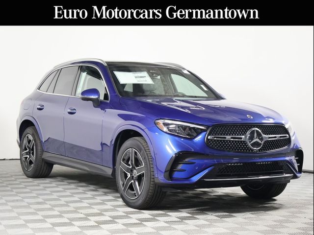 2025 Mercedes-Benz GLC 300