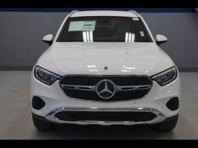 2025 Mercedes-Benz GLC 300