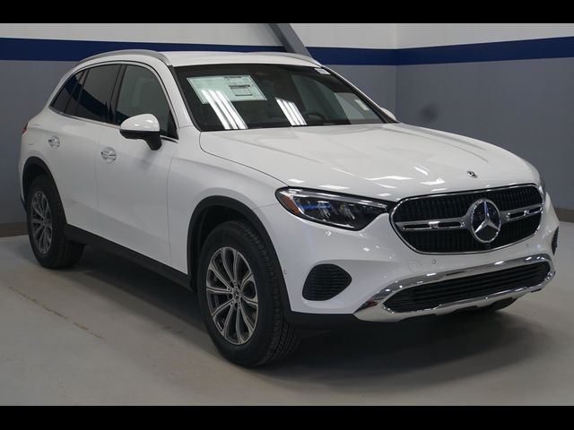 2025 Mercedes-Benz GLC 300