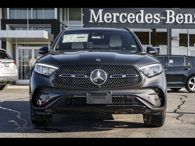 2025 Mercedes-Benz GLC 300