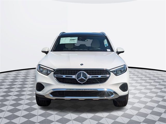 2025 Mercedes-Benz GLC 300