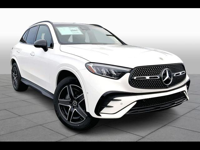 2025 Mercedes-Benz GLC 300