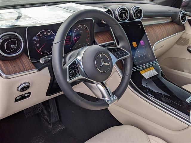 2025 Mercedes-Benz GLC 300