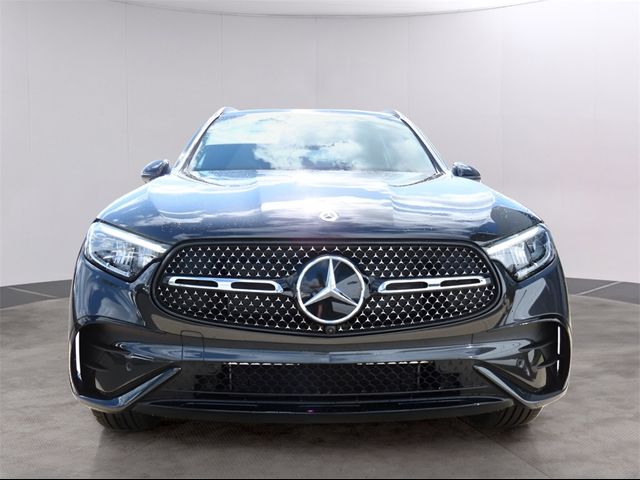 2025 Mercedes-Benz GLC 300