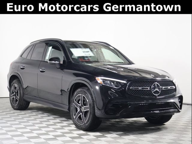 2025 Mercedes-Benz GLC 300