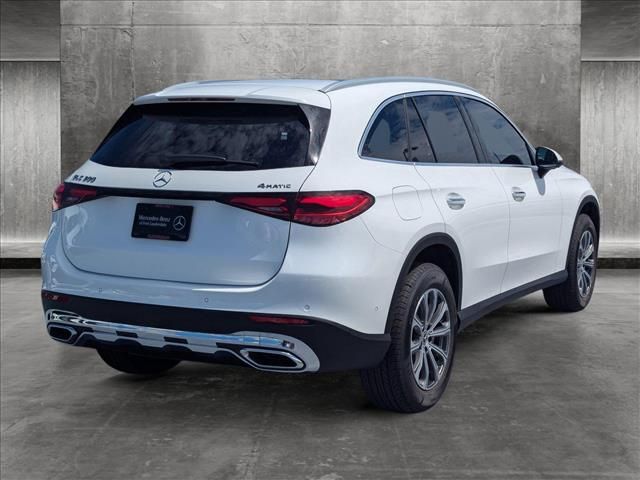 2025 Mercedes-Benz GLC 300