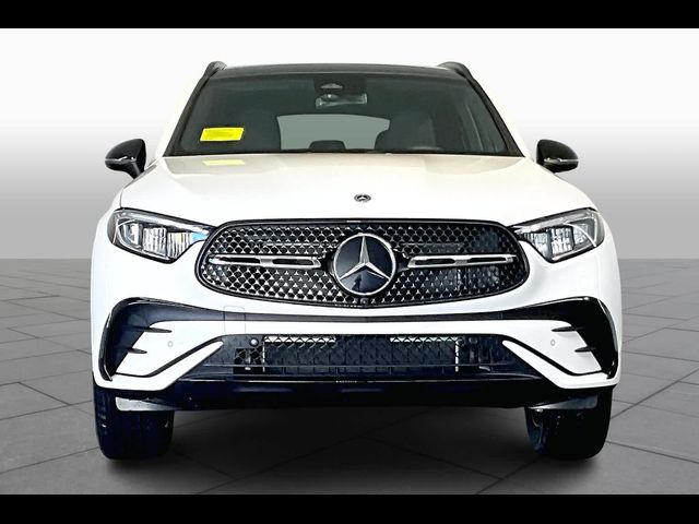 2025 Mercedes-Benz GLC 300