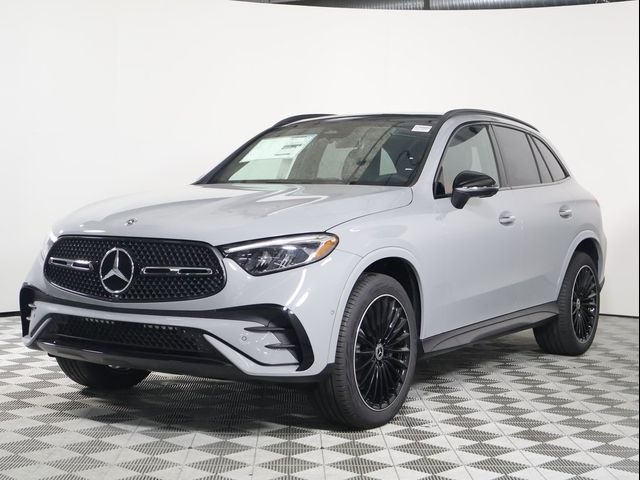 2025 Mercedes-Benz GLC 300