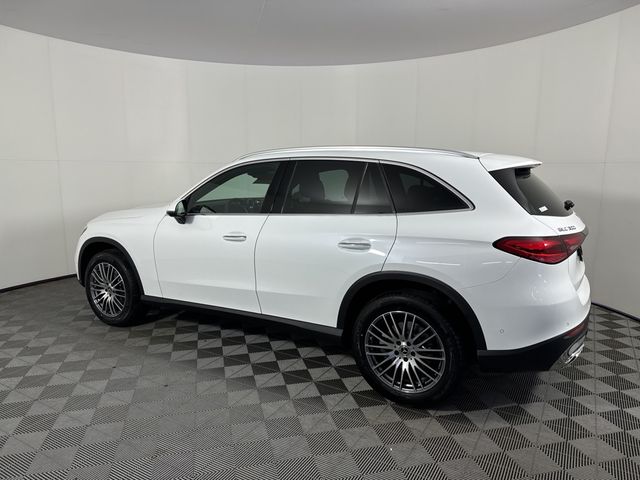 2025 Mercedes-Benz GLC 300