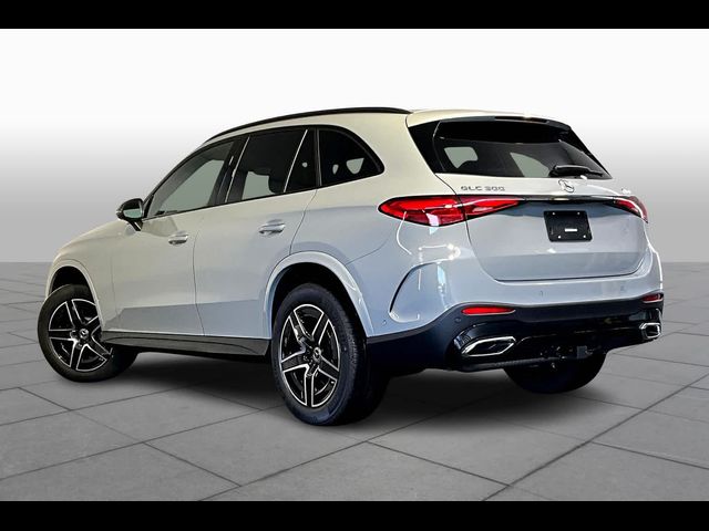 2025 Mercedes-Benz GLC 300