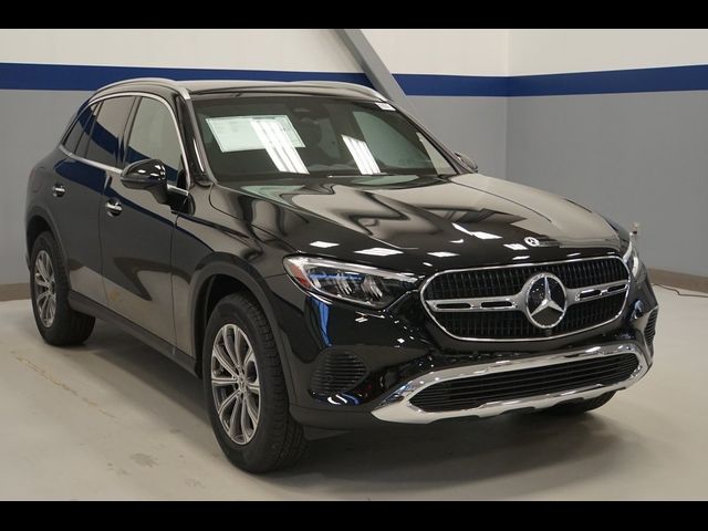 2025 Mercedes-Benz GLC 300