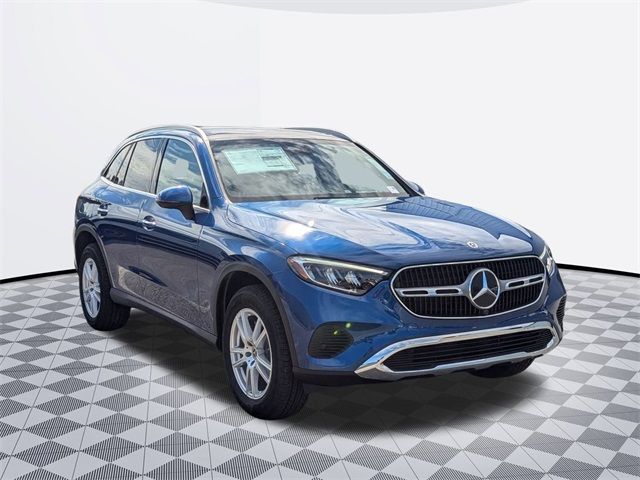 2025 Mercedes-Benz GLC 300