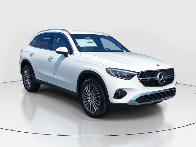 2025 Mercedes-Benz GLC 300