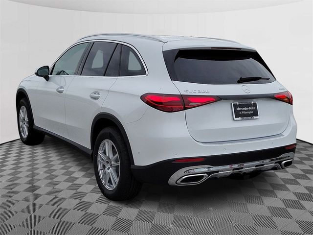 2025 Mercedes-Benz GLC 300