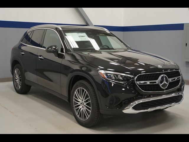 2025 Mercedes-Benz GLC 300