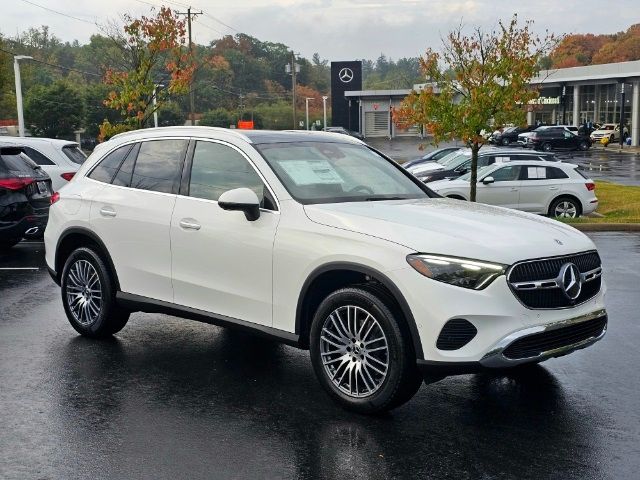 2025 Mercedes-Benz GLC 300