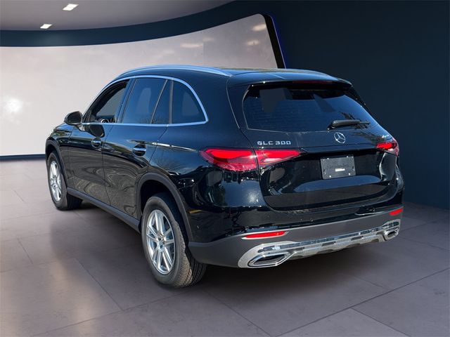 2025 Mercedes-Benz GLC 300