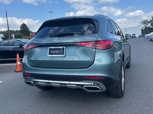 2025 Mercedes-Benz GLC 300