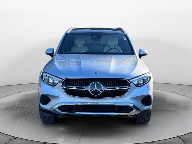 2025 Mercedes-Benz GLC 300