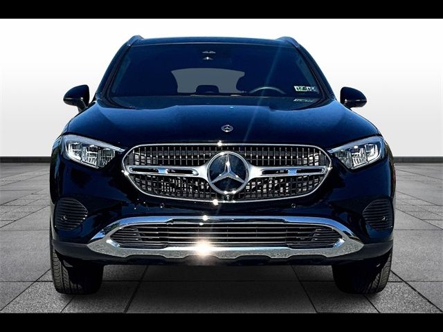 2025 Mercedes-Benz GLC 300