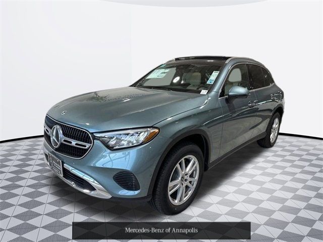 2025 Mercedes-Benz GLC 300